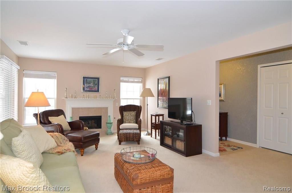 3489 Tremonte Circle, Unit 214 Rochester, MI 48306 - Photo 8 of 25