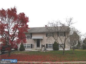 18 Elmont Road Hamilton, NJ 08610 - Photo 2 of 2 Exterior Front