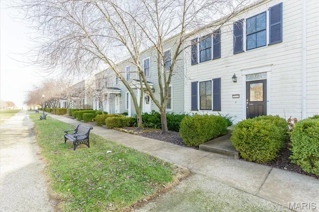 $265,000 | 3233 South Civic Green Way, St. Charles, MO 63301