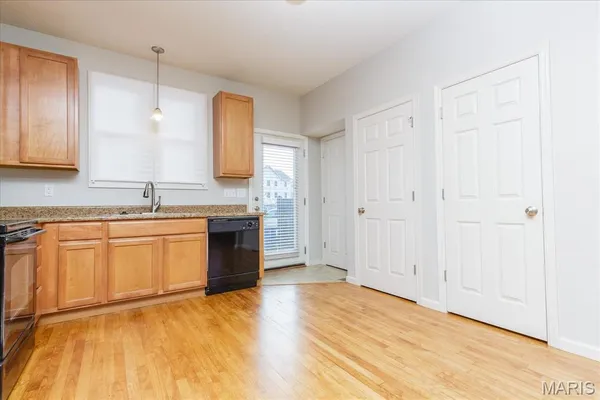 $259,900 | 3233 South Civic Green Way, St. Charles, MO 63301