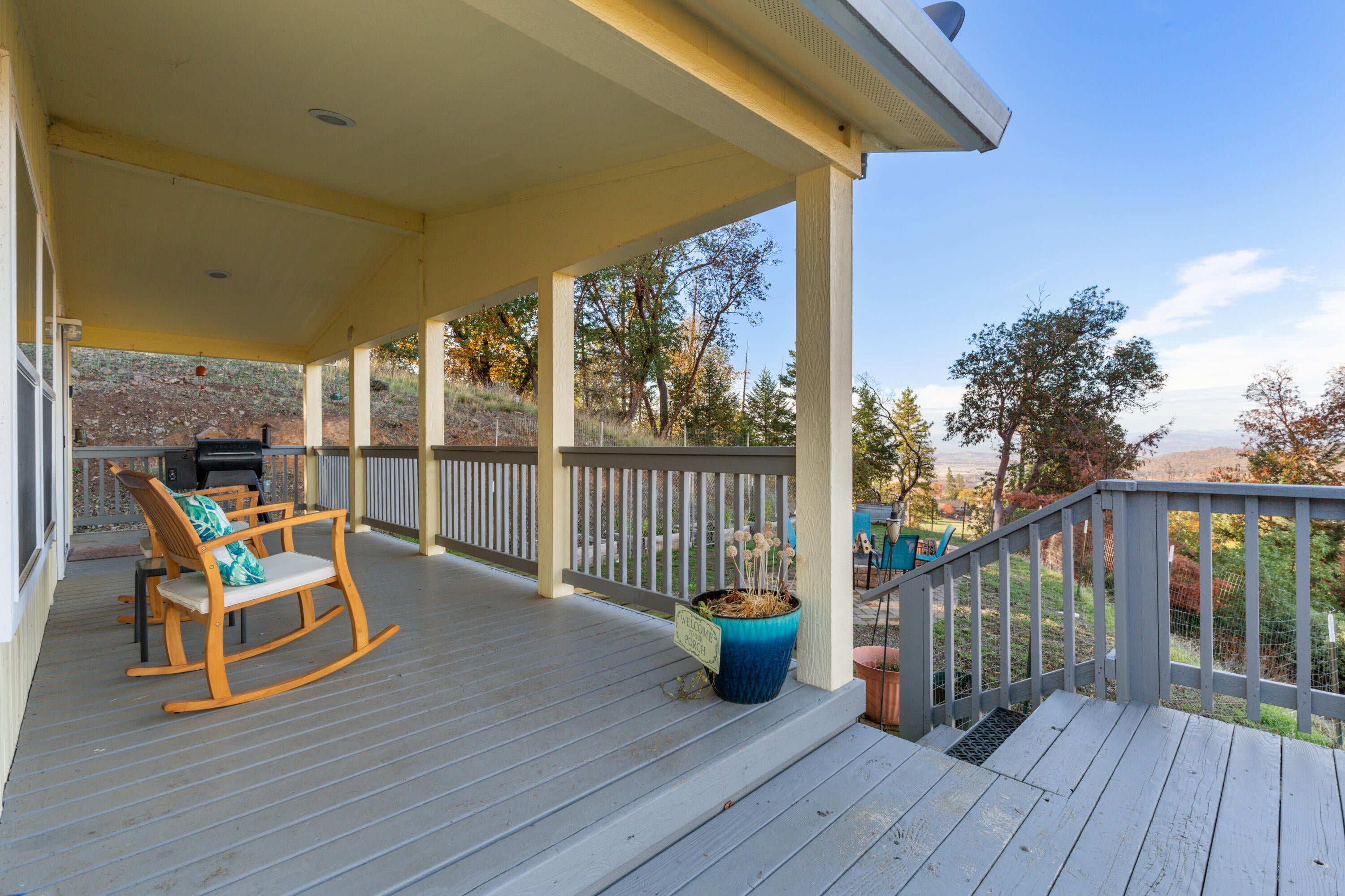 496 Wren Ridge Drive Eagle Point, OR 97524 - Photo 15 of 34 Deck w/ Views