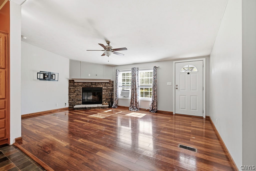 134 Hanley Road Granby, NY 13069 - Photo 4 of 46