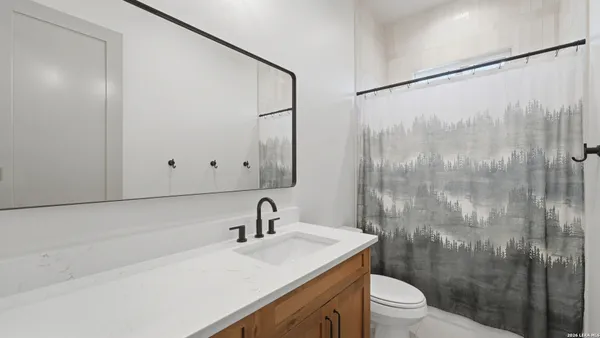 $779,777 | 1130 Church, Seguin, TX 78155