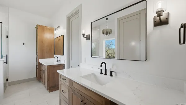 $779,777 | 1130 Church, Seguin, TX 78155