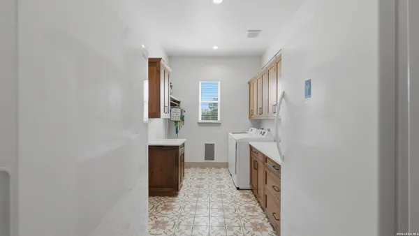 $779,777 | 1130 Church, Seguin, TX 78155