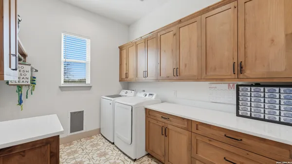 $779,777 | 1130 Church, Seguin, TX 78155