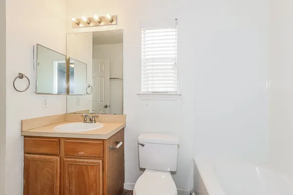 $1,605 | 2130 Whittier Drive, Houston, TX 77032