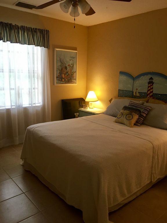 13047 42nd Road North Royal Palm Beach, FL 33411 - Photo 12 of 34 42ndRdNbedroom2