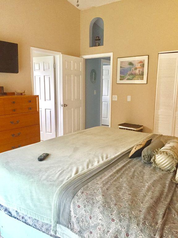 13047 42nd Road North Royal Palm Beach, FL 33411 - Photo 16 of 34 42ndRdNMAster3