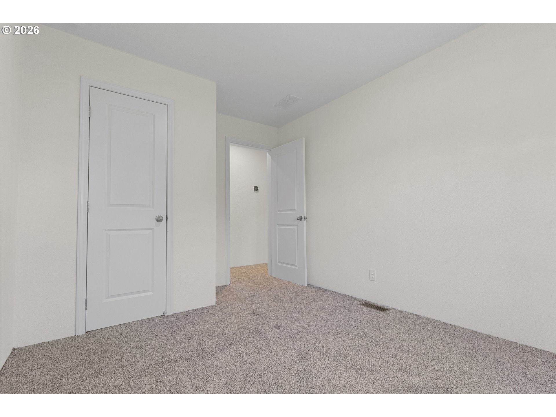 365 Mountain View Road Sweet Home, OR 97386 - Photo 21 of 32 a view of an empty room