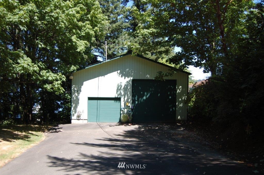 9948 Johnson Point Road Northeast Olympia, WA 98516 - Photo 12 of 25 Gallery Image 12