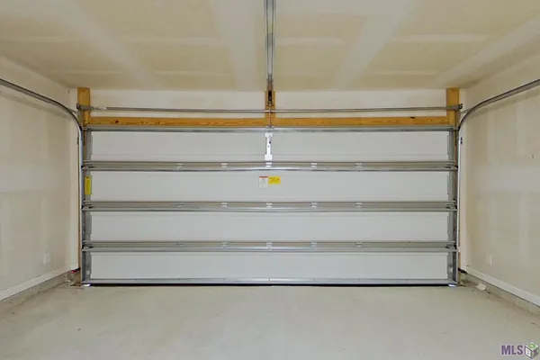 $1,760 | 108 Yardley Court, Lafayette, LA 70507