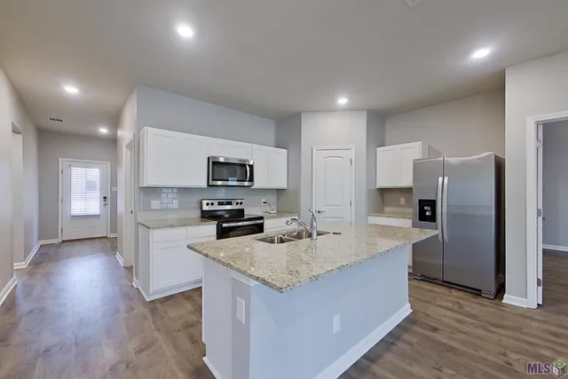 $1,860 | Undisclosed Address, Lafayette, LA 70507