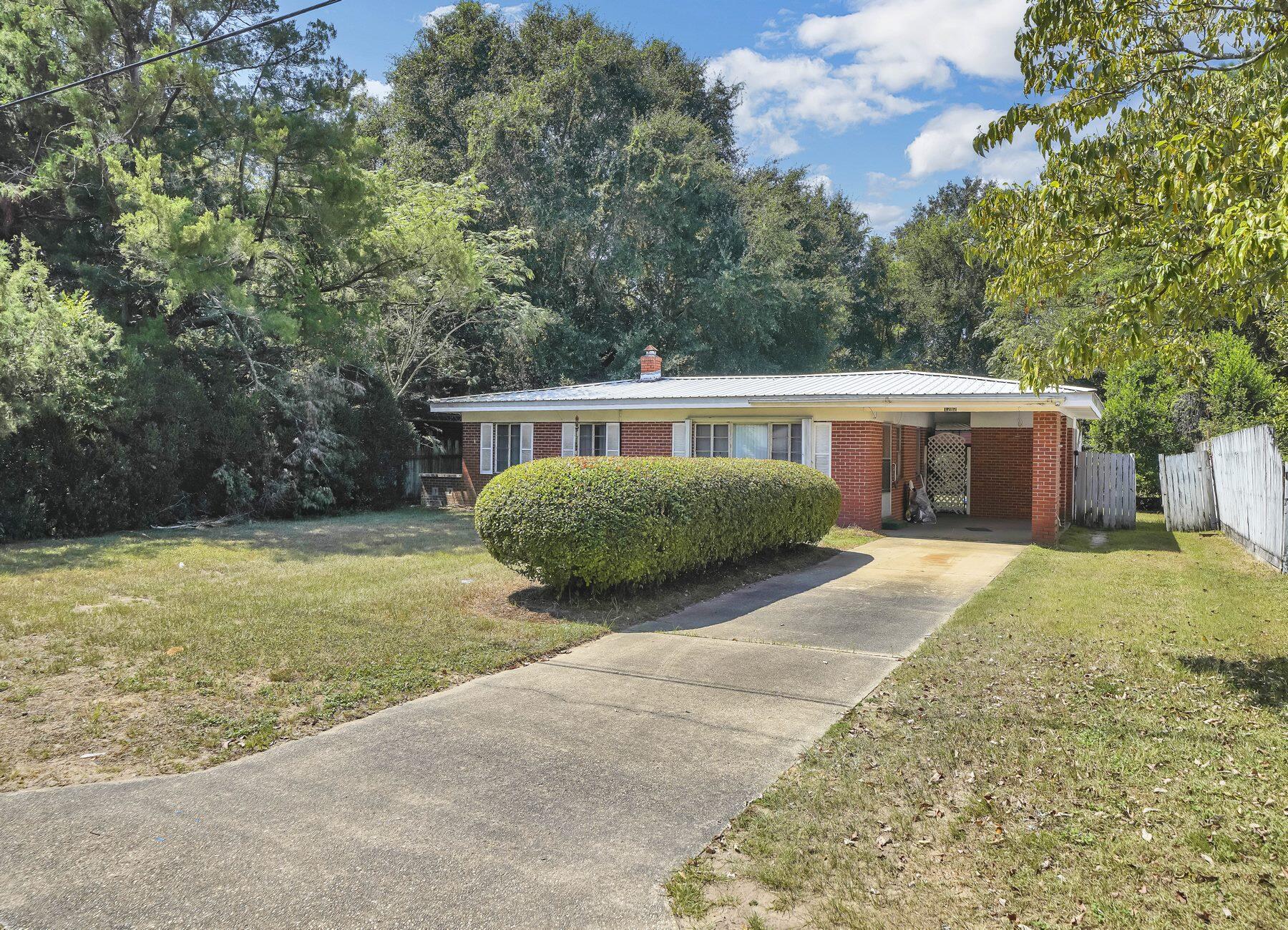 1252 Mapoles Street Crestview, FL 32536 - Photo 1 of 24 Gallery Image 1
