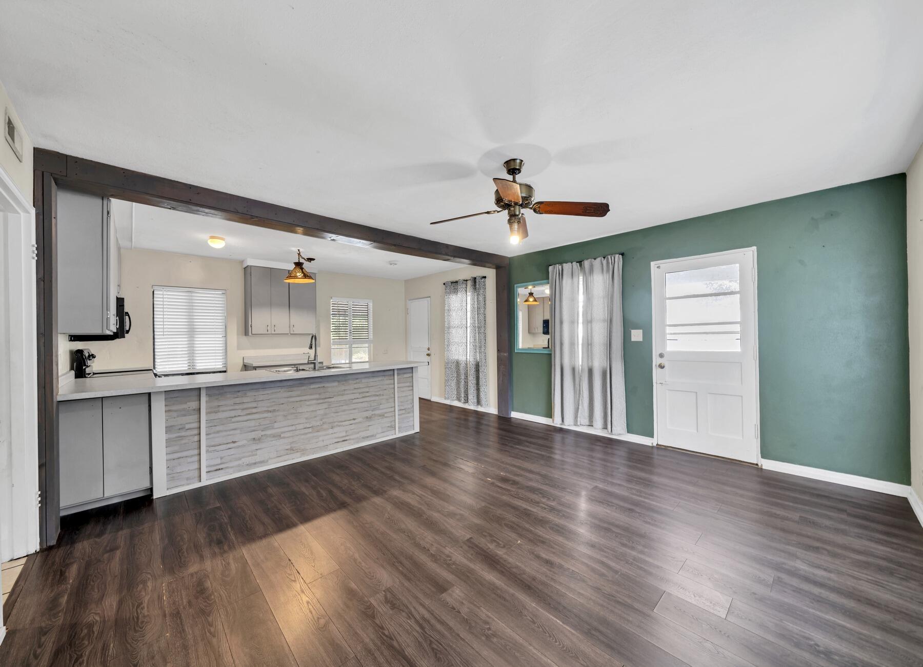 1252 Mapoles Street Crestview, FL 32536 - Photo 17 of 24 Gallery Image 17