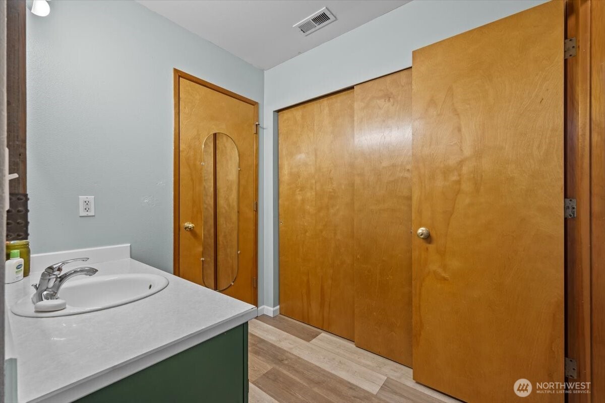 520 North Reed Street Kennewick, WA 99336 - Photo 13 of 24 Gallery Image 13