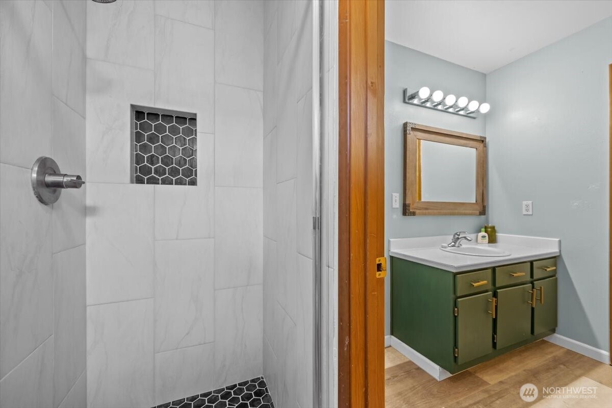 520 North Reed Street Kennewick, WA 99336 - Photo 14 of 24 Gallery Image 14