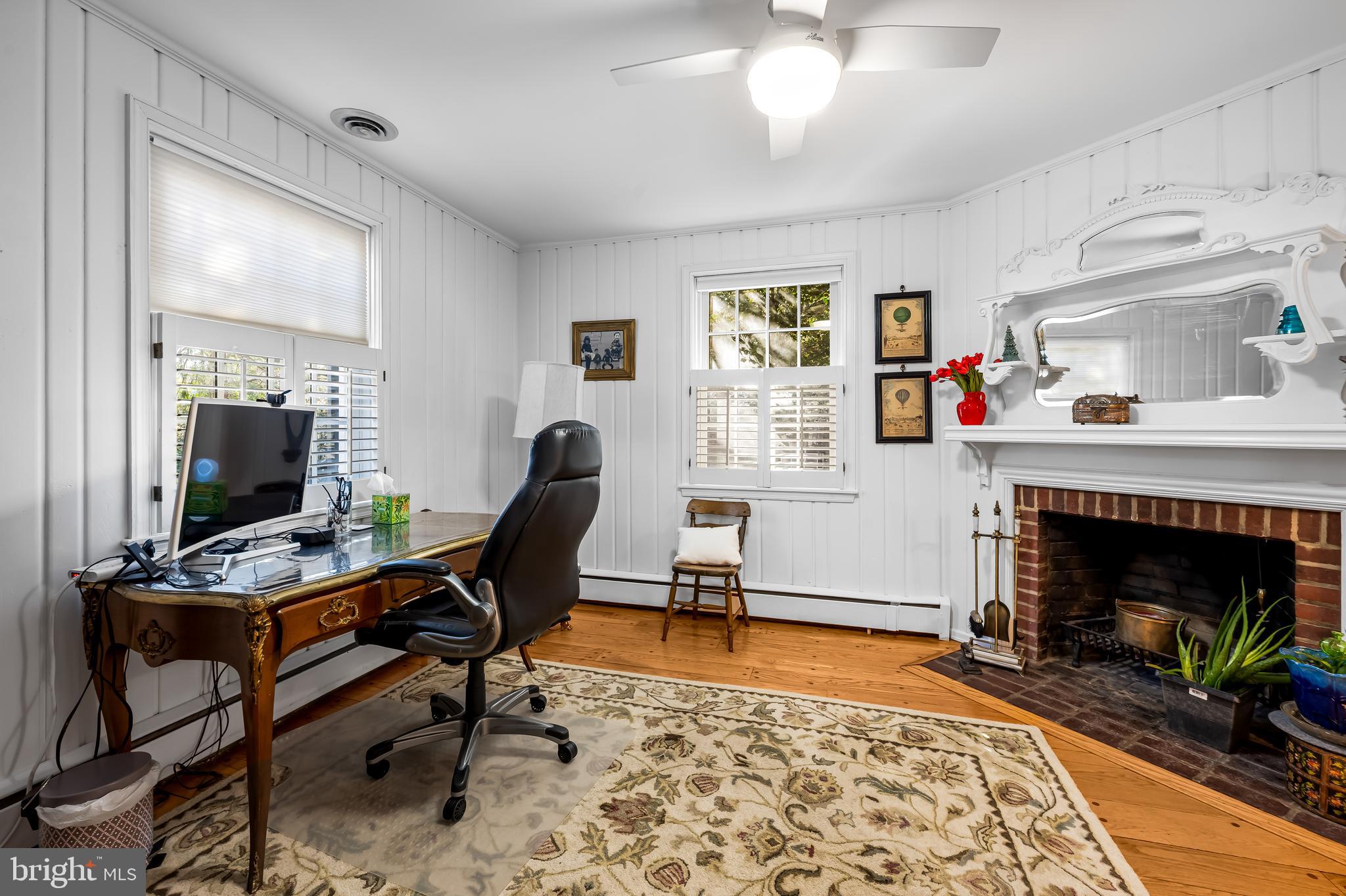 5514 Boxhill Lane Baltimore, MD 21210 - Photo 20 of 46 Private office at the front of the house