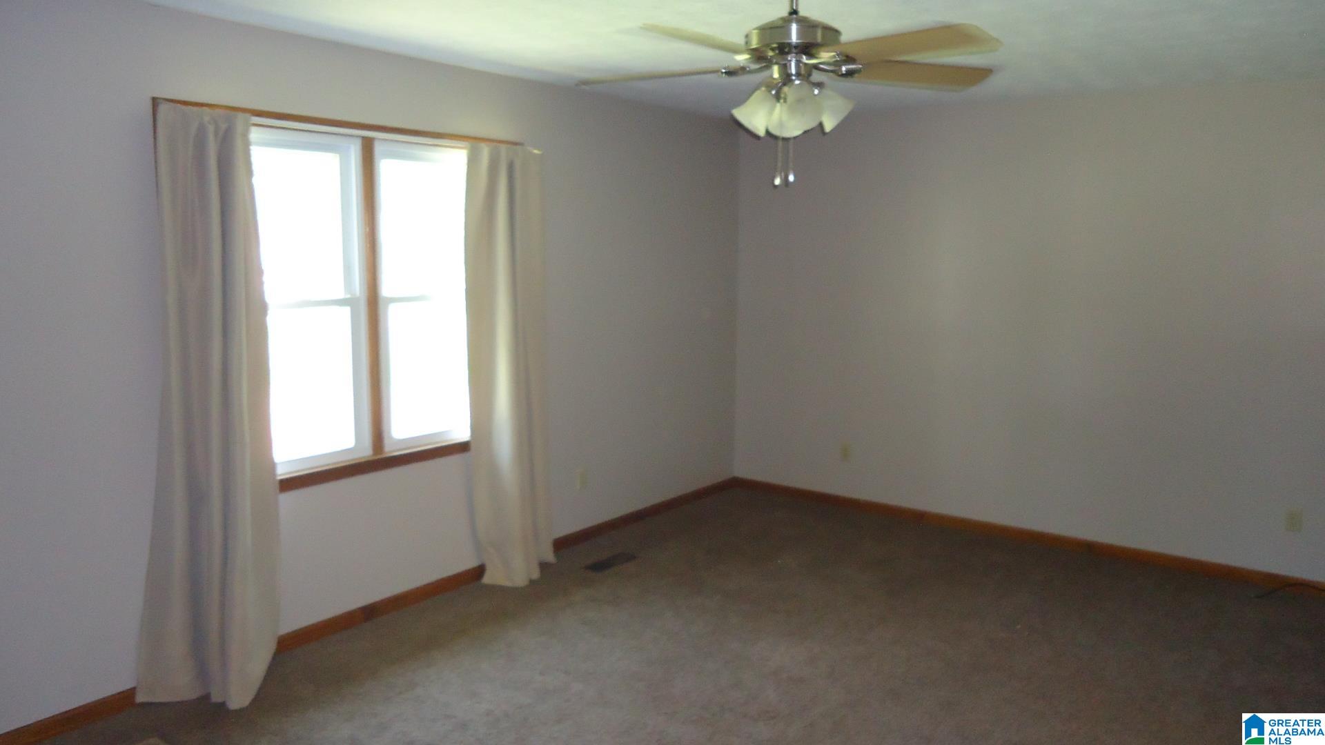 1725 Roundhill Road Weaver, AL 36277 - Photo 9 of 28