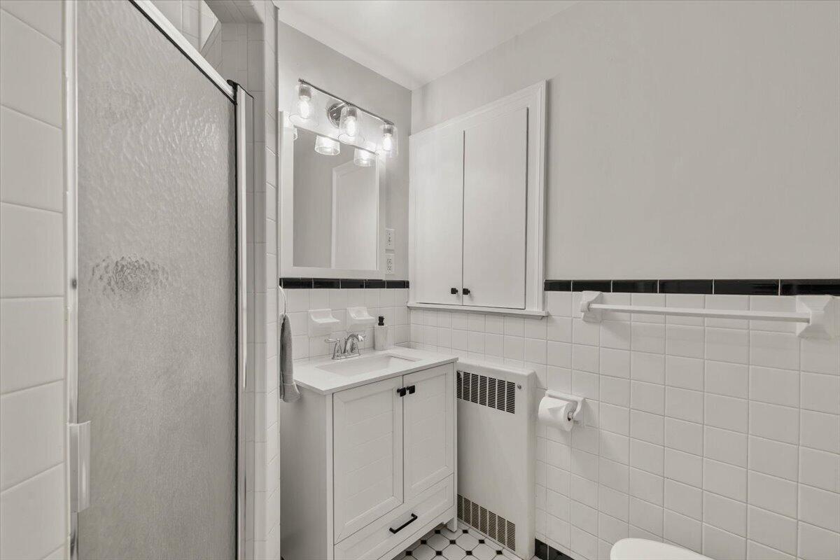 1902 Avon Road Southwest Roanoke, VA 24015 - Photo 17 of 55 14-Interior-12