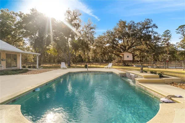 $973,317 | 11831 Southwest Highway 484, Dunnellon, FL 34432