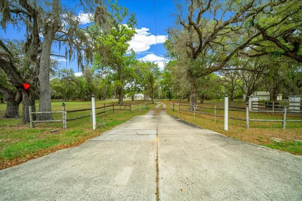 $973,317 | 11831 Southwest Highway 484, Dunnellon, FL 34432
