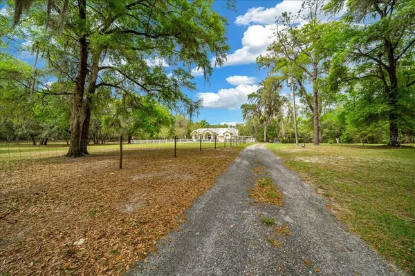 $973,317 | 11831 Southwest Highway 484, Dunnellon, FL 34432