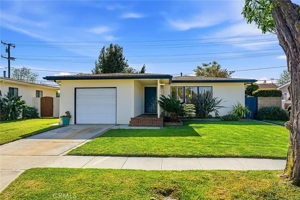 $950,000 | 1911 Snowden Avenue, Long Beach, CA 90815