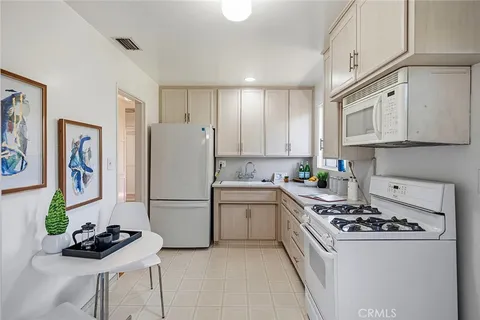 $950,000 | 1911 Snowden Avenue, Long Beach, CA 90815