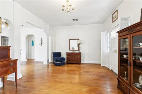 $315,000 | 403 Athania Parkway, Metairie, LA 70001