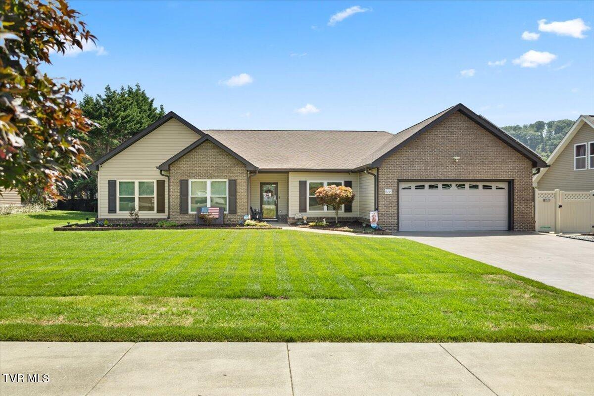 1635 Cooks Valley Road Kingsport, TN 37664 - Photo 1 of 53 02-128A0761