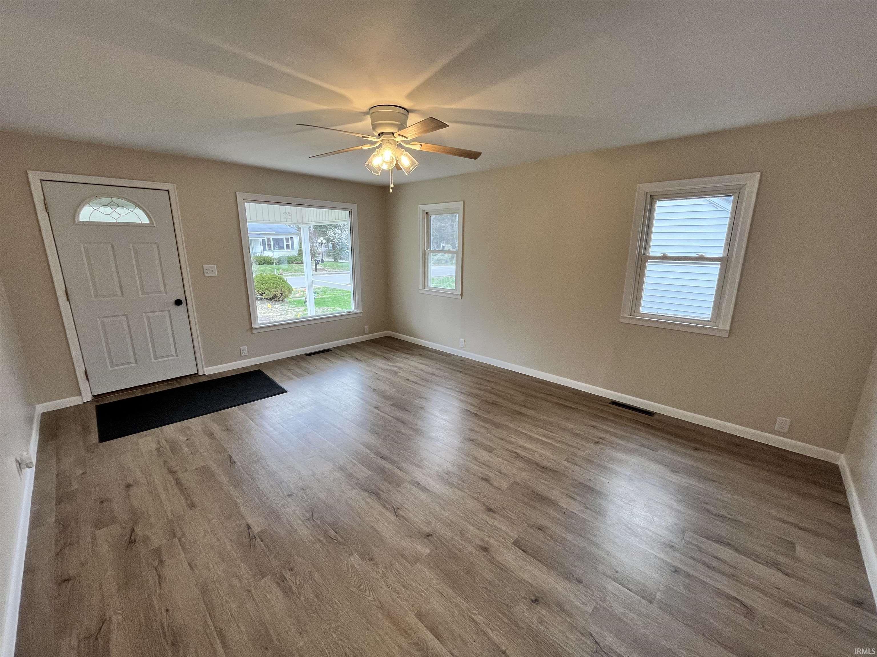 321 Harrison Avenue Peru, IN 46970 - Photo 2 of 22