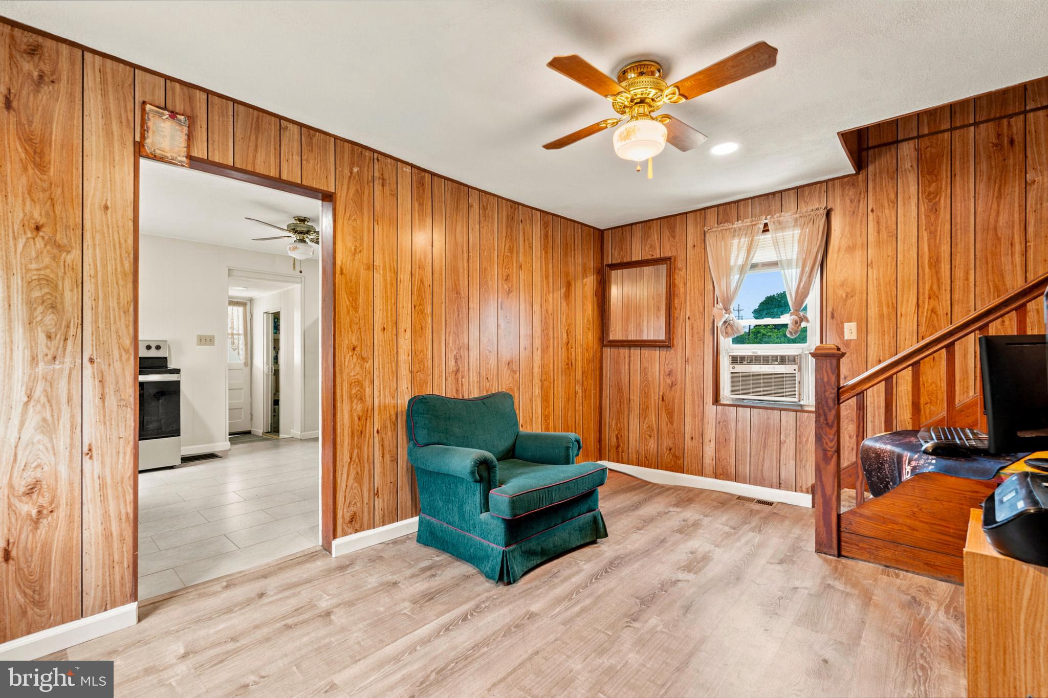 1132 Security Road Hagerstown, MD 21742 - Photo 3 of 33