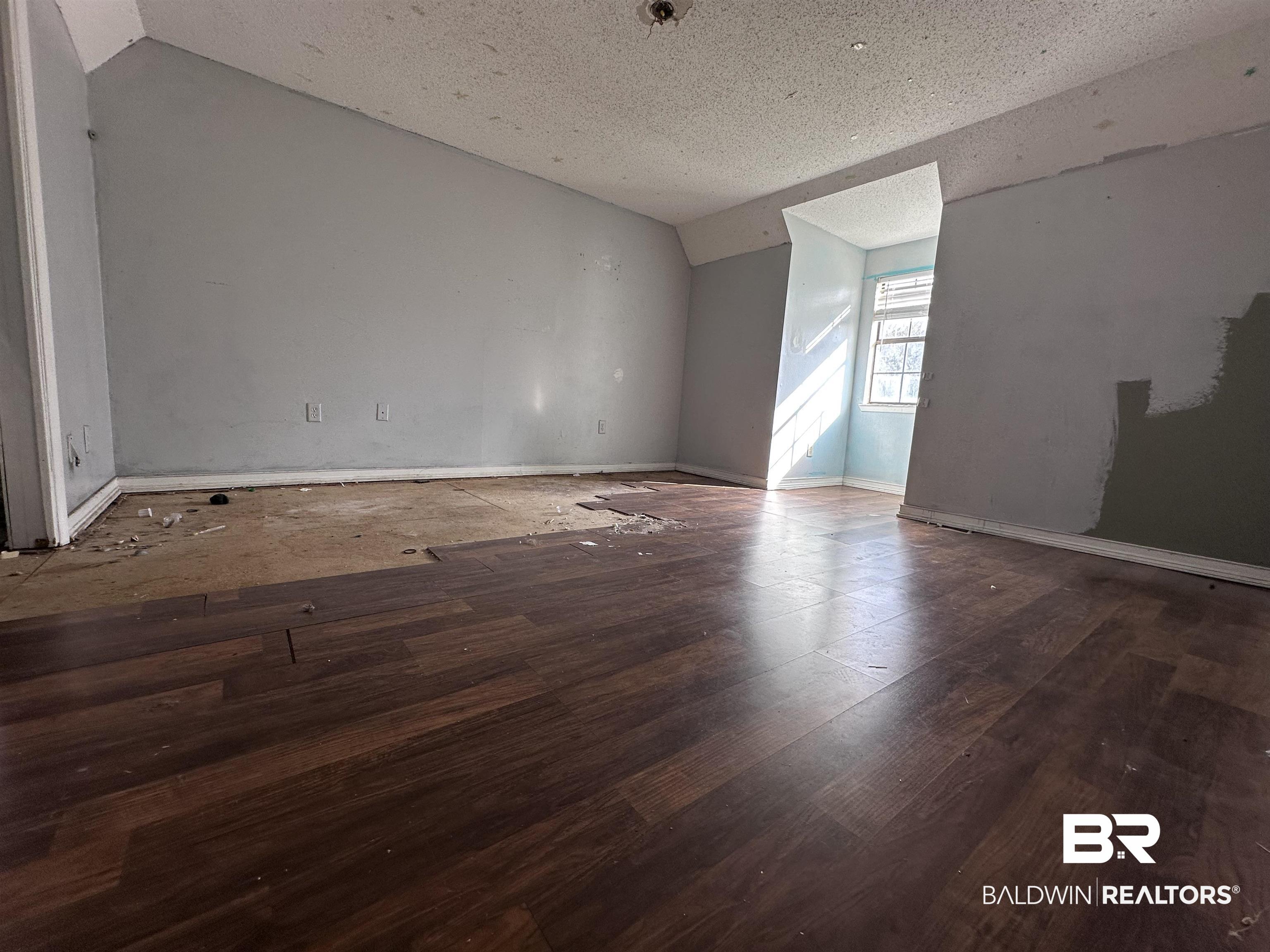 621 East Walker Avenue Foley, AL 36535 - Photo 6 of 8 Gallery Image 6