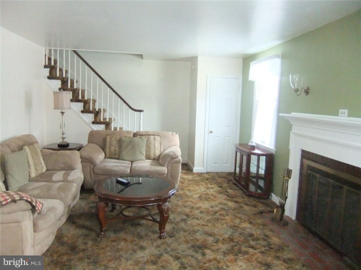 374 East Springfield Road Springfield, PA 19064 - Photo 4 of 25