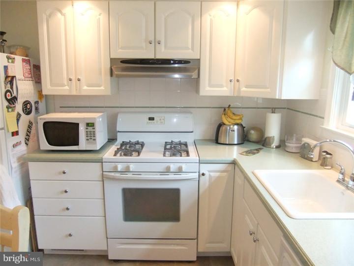 374 East Springfield Road Springfield, PA 19064 - Photo 8 of 25