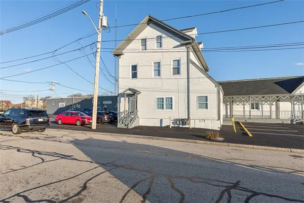$2,500 | 191 Nashua Street, Unit 1, Providence, RI 02904