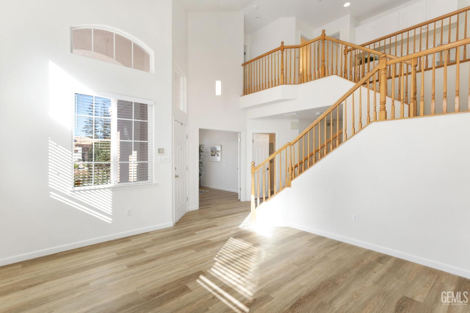 Undisclosed Address Bakersfield, CA 93311 - Photo 14 of 52 a view of entryway