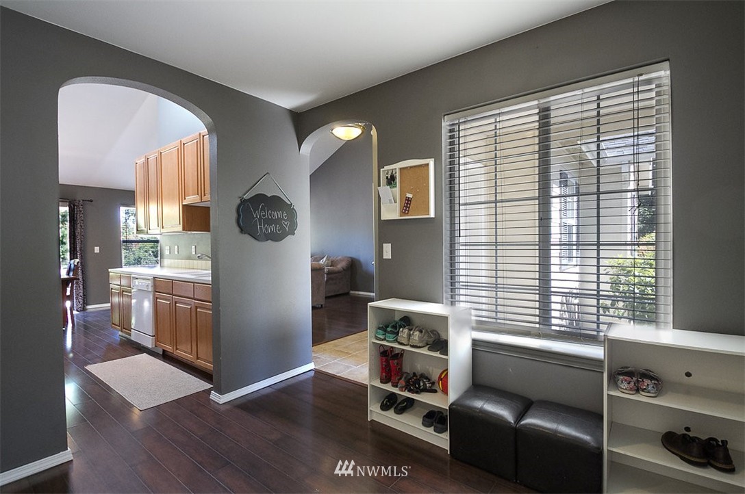 3112 Southeast Horstman Road Port Orchard, WA 98366 - Photo 11 of 25 Gallery Image 11