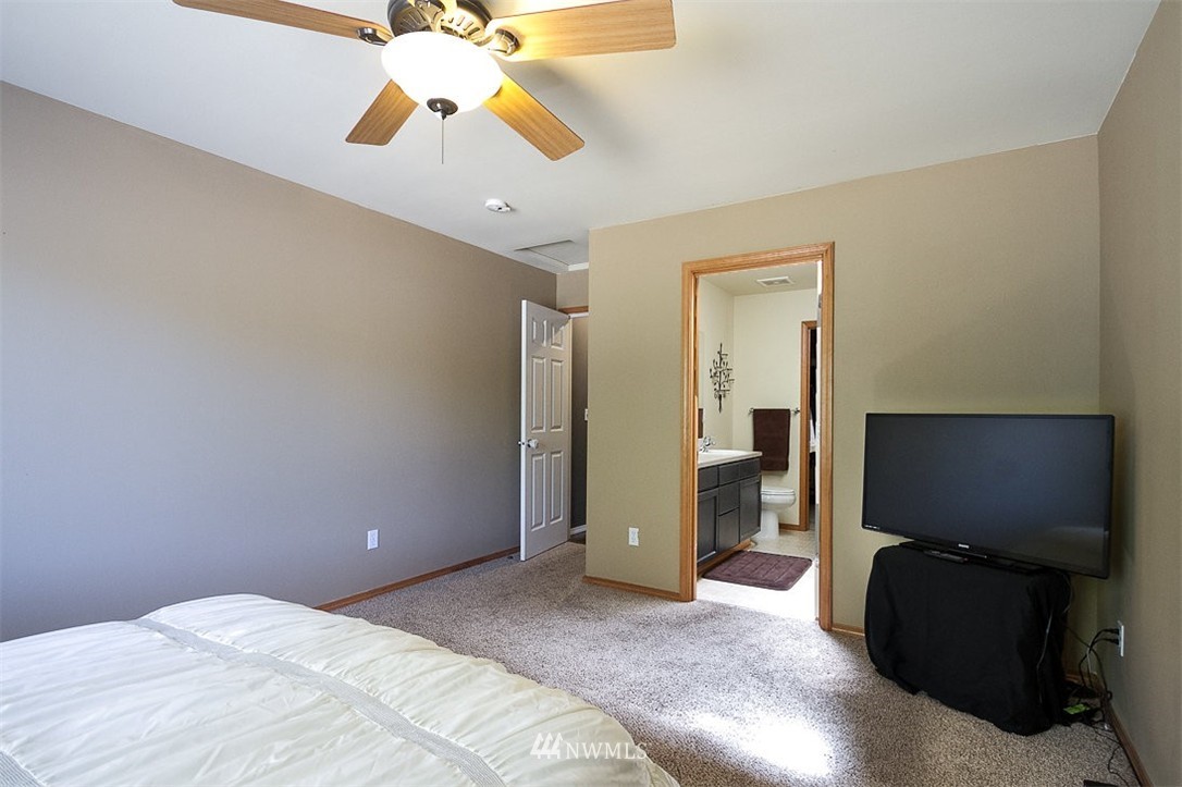 3112 Southeast Horstman Road Port Orchard, WA 98366 - Photo 13 of 25 Gallery Image 13