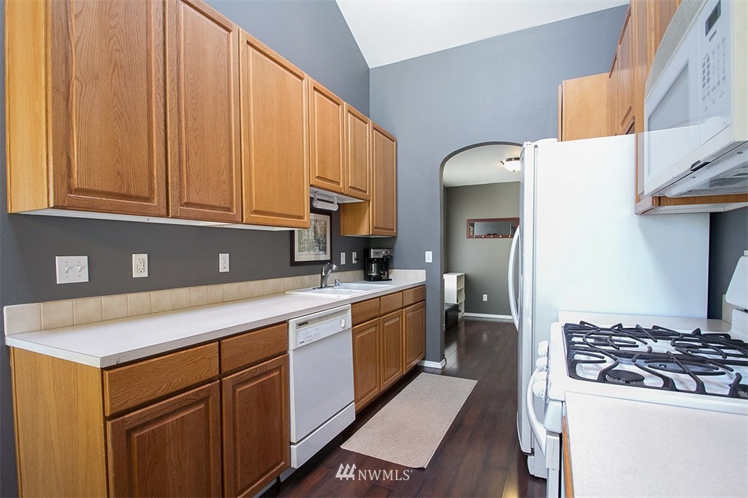 3112 Southeast Horstman Road Port Orchard, WA 98366 - Photo 9 of 25 Gallery Image 9