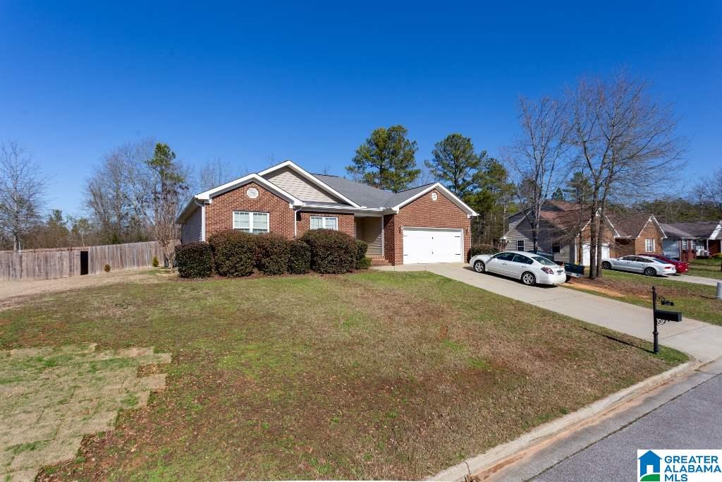 370 Twin Ridge Circle Lincoln, AL 35096 - Photo 2 of 34