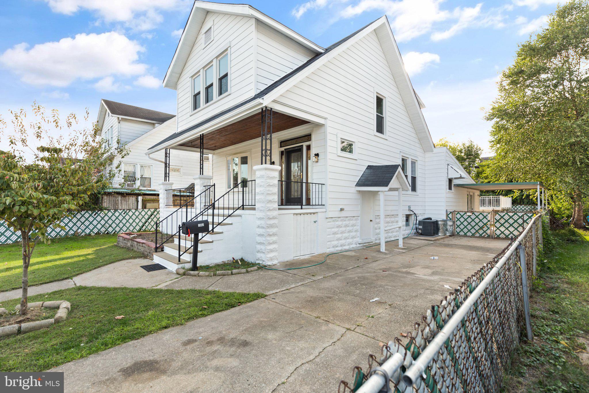 702 Elmwood Road Baltimore, MD 21206 - Photo 3 of 34