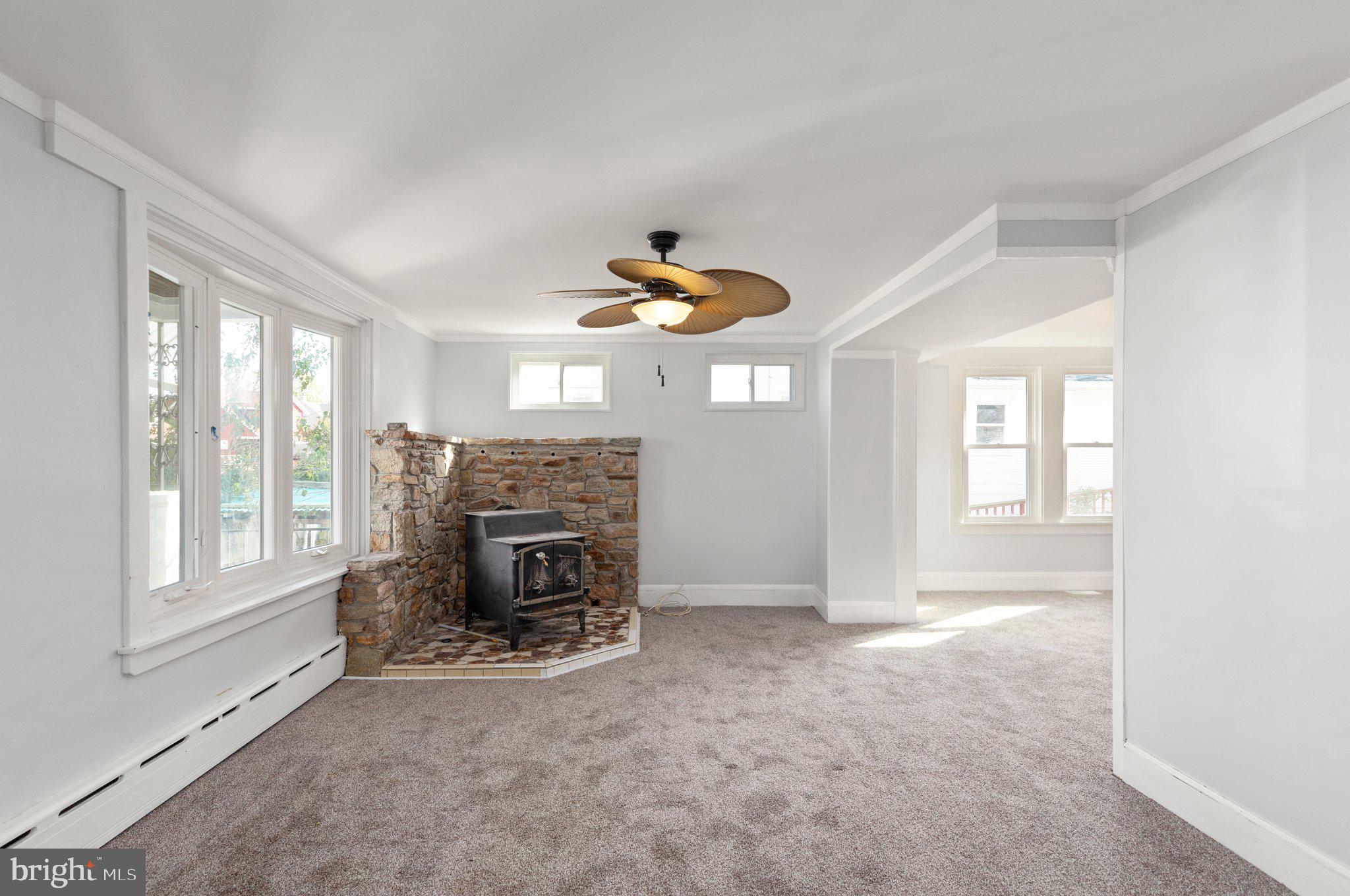 702 Elmwood Road Baltimore, MD 21206 - Photo 5 of 34