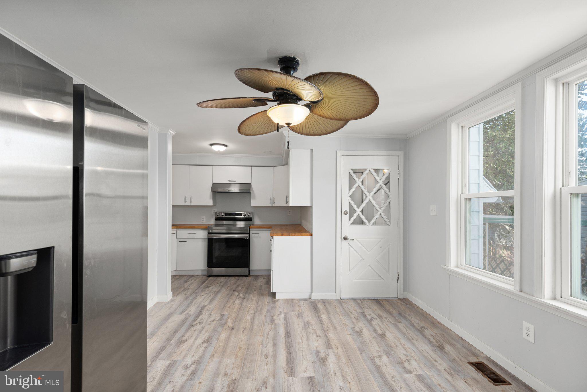 702 Elmwood Road Baltimore, MD 21206 - Photo 10 of 34