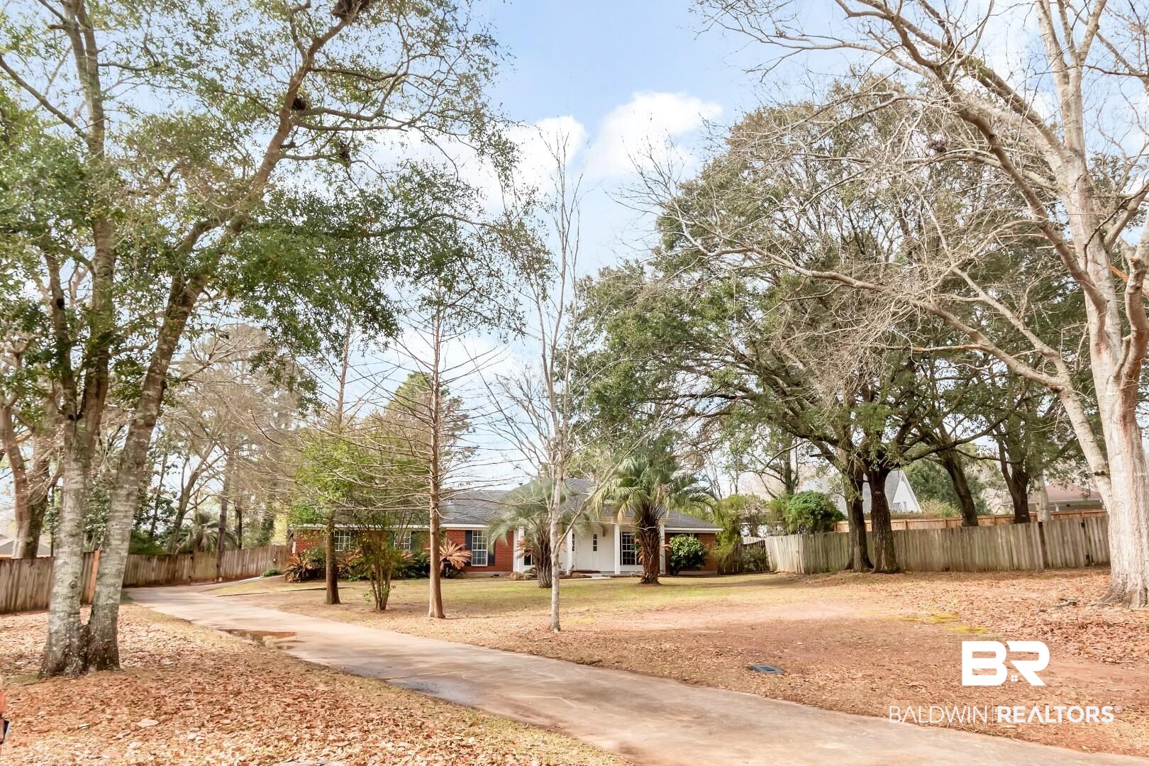 10006 Wedgefield Court Mobile, AL 36608 - Photo 9 of 34 View of street with sidewalks