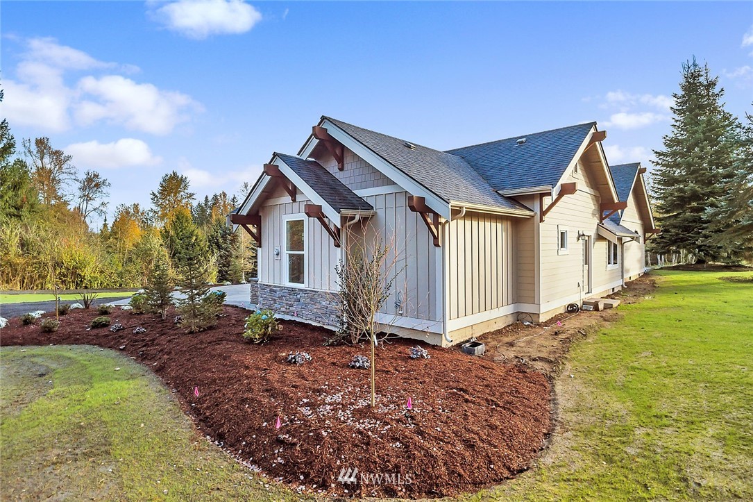 19907 Fales Road Snohomish, WA 98296 - Photo 4 of 25