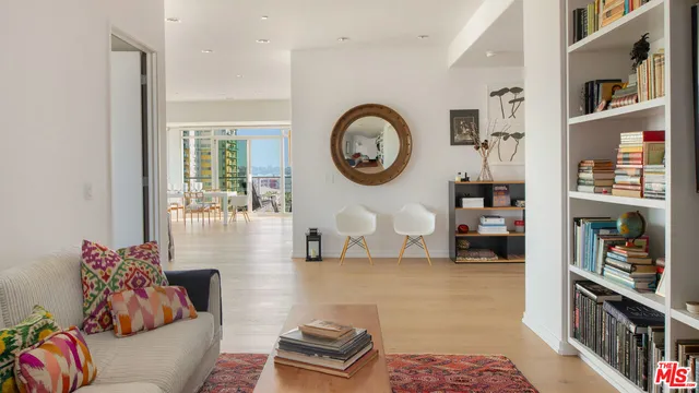 $3,995,000 | 3111 VÃa Dolce, Unit 903, Marina del Rey, CA 90292