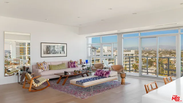 $3,995,000 | 3111 VÃa Dolce, Unit 903, Marina del Rey, CA 90292