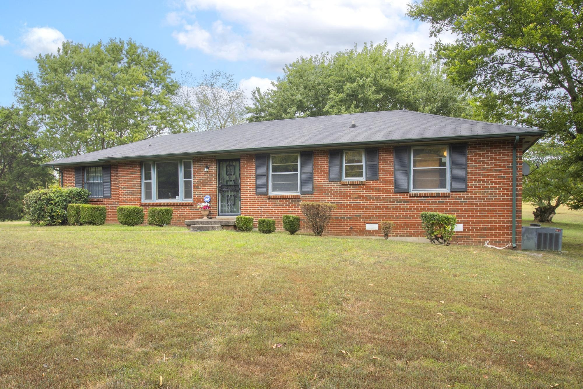 3071 Trenton Road Clarksville, TN 37040 - Photo 20 of 35 Gallery Image 20